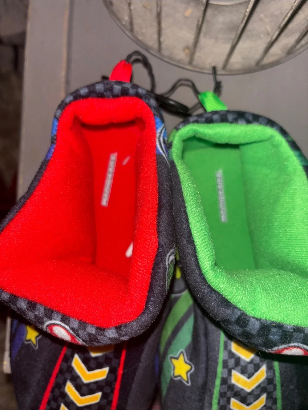 MARIOKART SUPER MARIO Plush Boot Racing Slippers Boys Sz 4-5 New With Tag